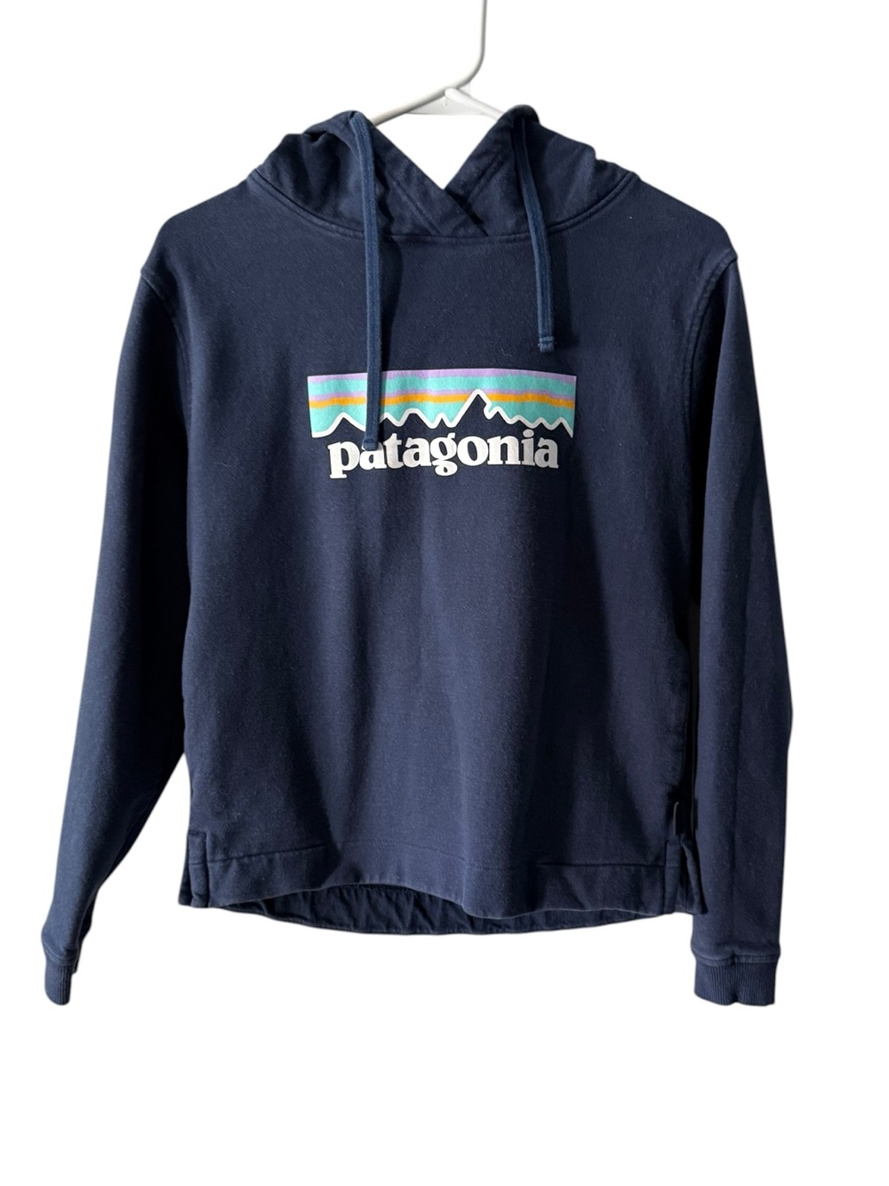 Patagonia Women’s Sweatshirt with Hood Navy Blue with Logo on the Front, SZ XS.